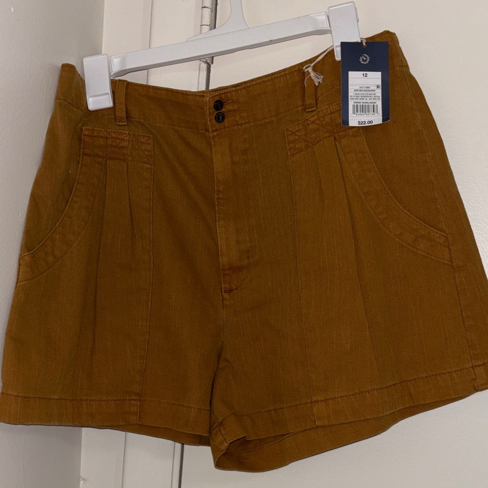 Women's High-Waist Utility Shorts in Mustard
